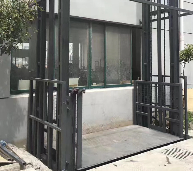 青岛导轨式施工升降机助力民生工程提速增效